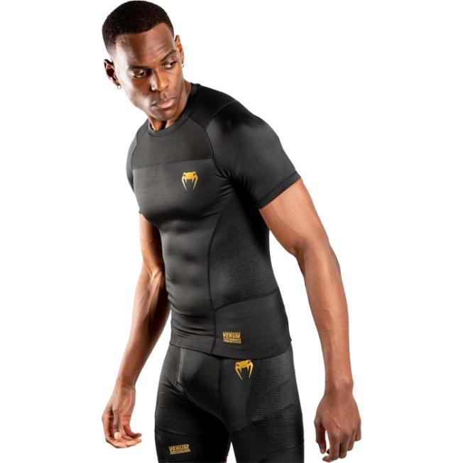 Рашгард Venum G-Fit SS - Black/Gold | Фото 1