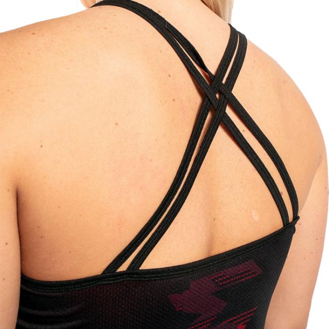 Женская тренировочная майка Venum Defender 2.0 - Black/Red | Фото 3