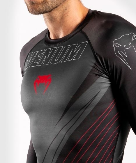 Рашгард Venum Contender 5.0 LS - Black/Red | Фото 4