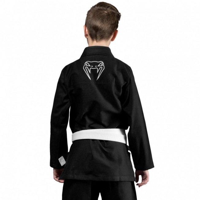 Детское кимоно для бжж Venum Contender Kids - Black с поясом | Фото 1