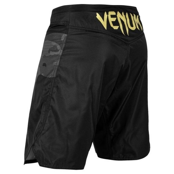 Шорты ММА Venum Light 3.0 - Black/Gold | Фото 2
