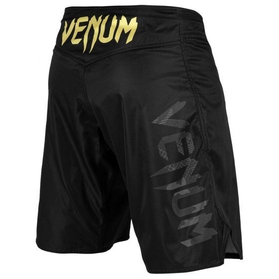 Шорты ММА Venum Light 3.0 - Black/Gold | Фото 3