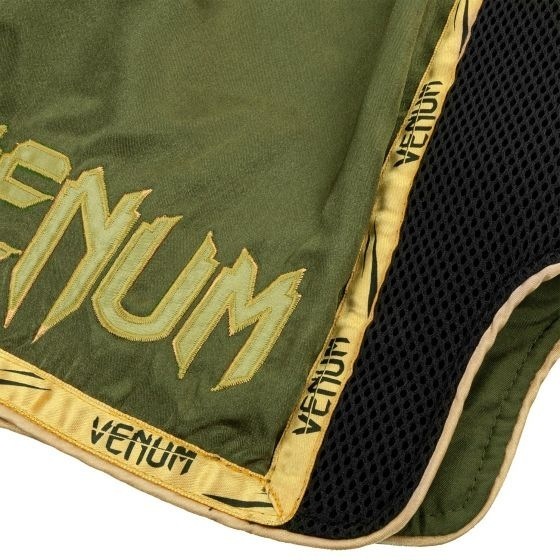 Тайские шорты Venum Giant - Khaki/Black | Фото 6