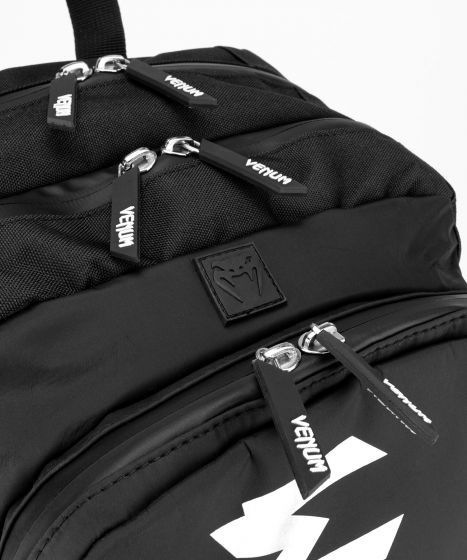 Рюкзак Venum Challenger Pro Evo - Black/White | Фото 6