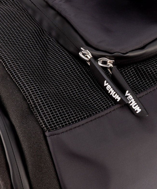 Сумка спортивная Venum Trainer Lite Evo - Black/Black | Фото 5