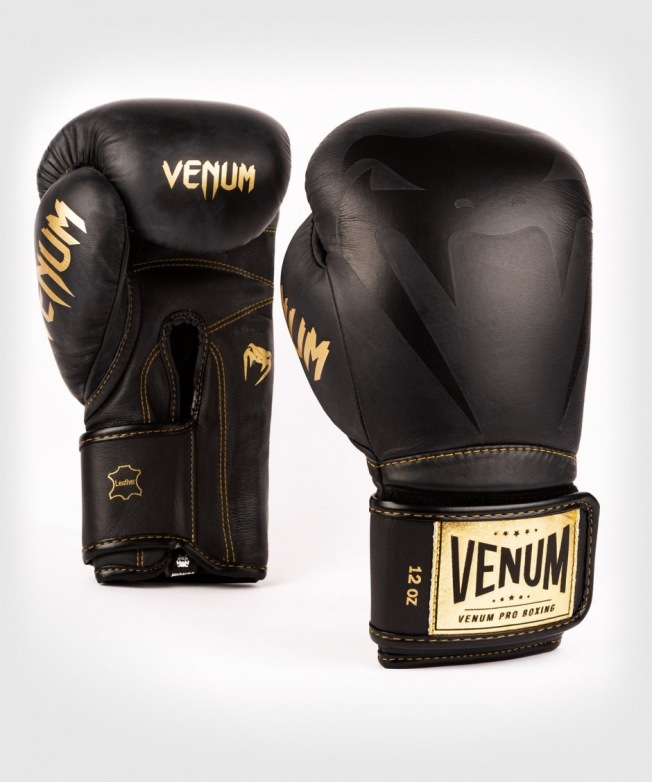 Боксерские перчатки Venum Giant 2.0 Velcro - Black/Black-Gold | Фото 1