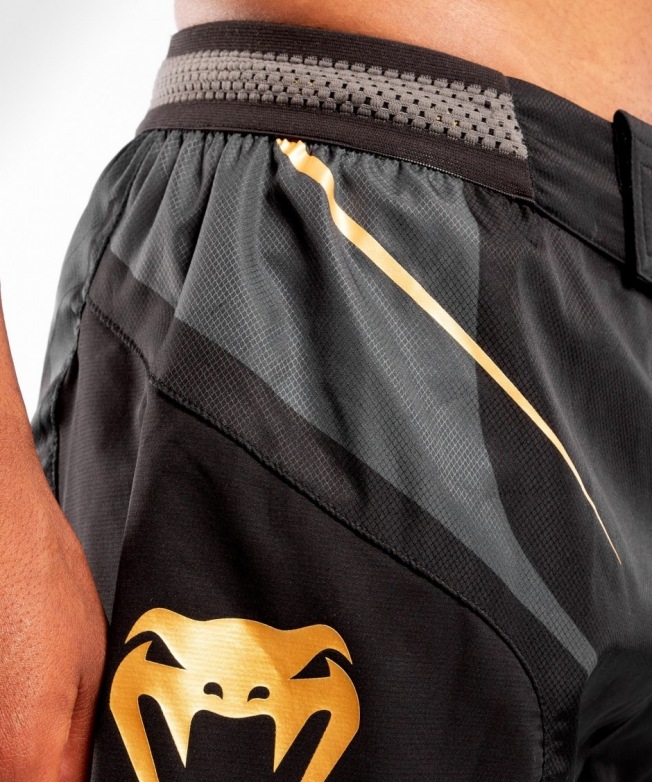 Шорты ММА Venum Athletics - Black/Gold | Фото 4