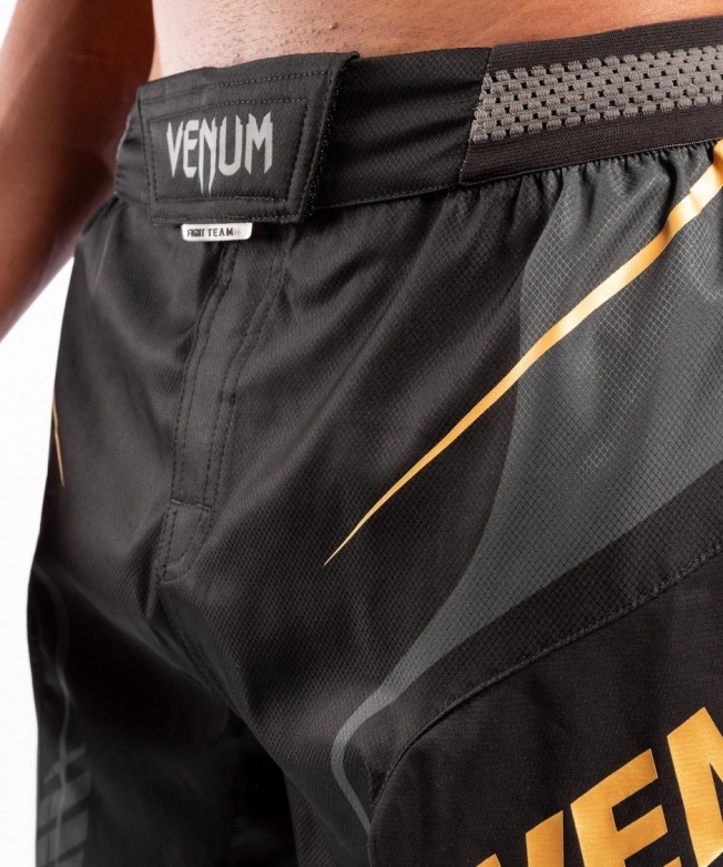 Шорты ММА Venum Athletics - Black/Gold | Фото 5
