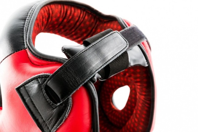 Боксерский шлем с бампером UFC - RD/BK | Фото 11
