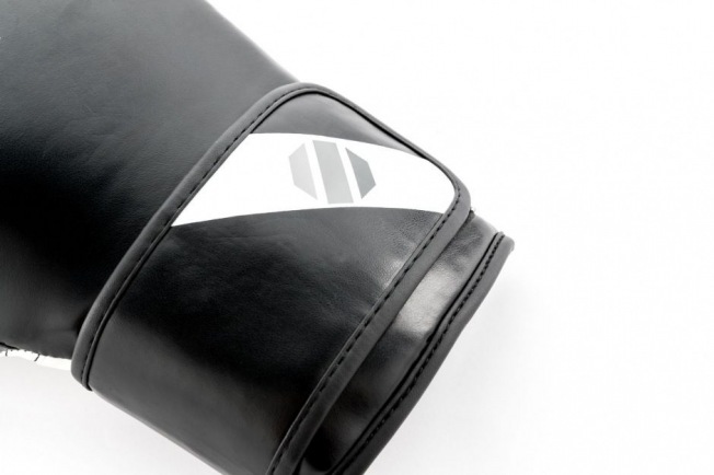 Боксерские перчатки UFC Pro Fitness - Black | Фото 11