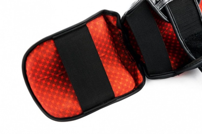 Щитки на ноги, шингарды UFC - Black/Red | Фото 6