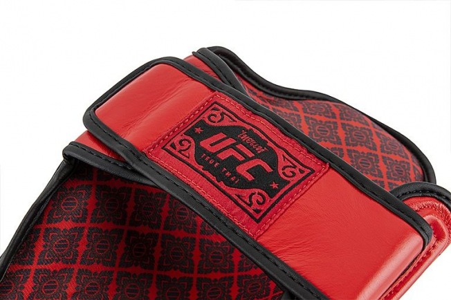 Щитки на ноги, шингарды UFC Premium True Thai - Black | Фото 9