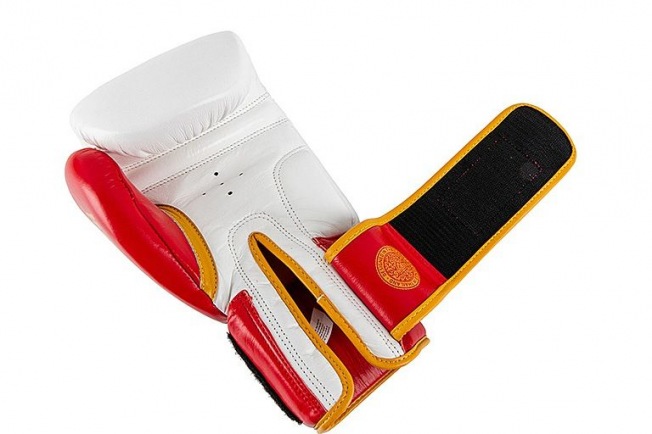 Боксерские перчатки UFC Premium True Thai - White/Red | Фото 10