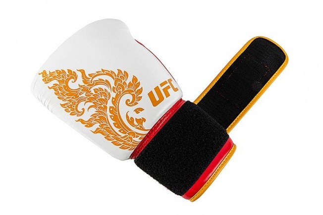 Боксерские перчатки UFC Premium True Thai - White/Red | Фото 7