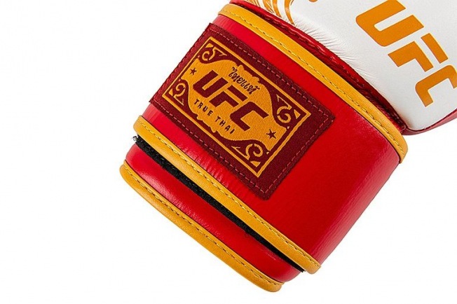 Боксерские перчатки UFC Premium True Thai - White/Red | Фото 8