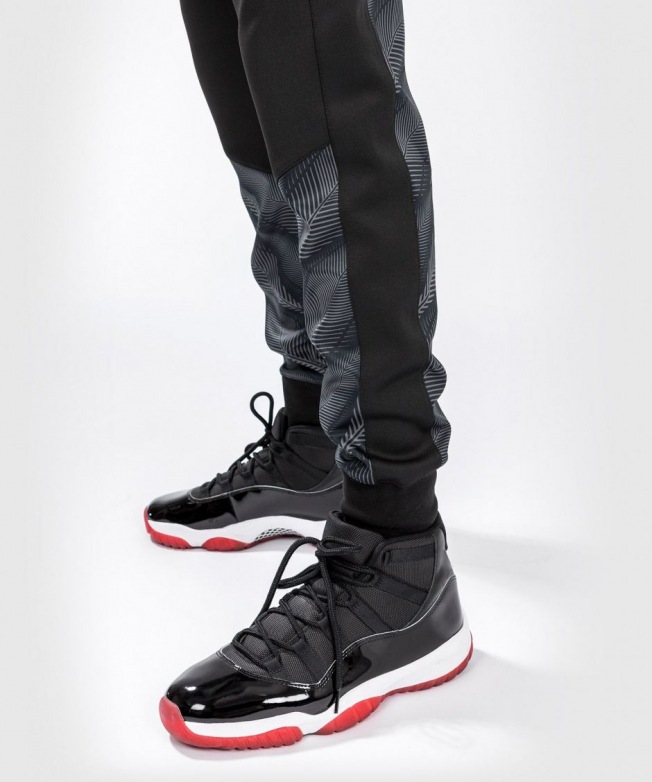 Спортивные штаны Venum Phantom - Black/Red | Фото 8