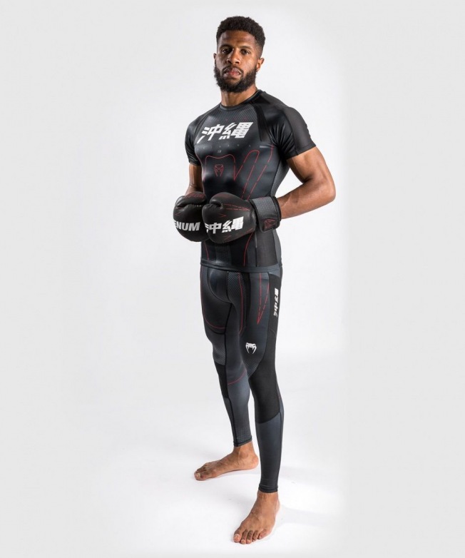 Рашгард Venum Okinawa 3.0 SS - Black/Red | Фото 2