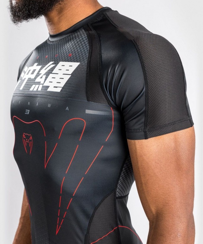 Рашгард Venum Okinawa 3.0 SS - Black/Red | Фото 4