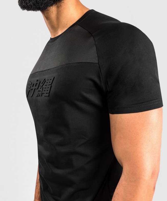 Футболка Venum Okinawa 3.0 - Black/Red | Фото 4