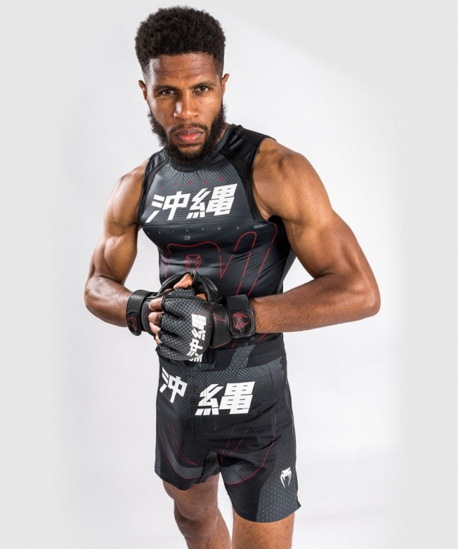 Шорты ММА Venum Okinawa 3.0 - Black/Red | Фото 3