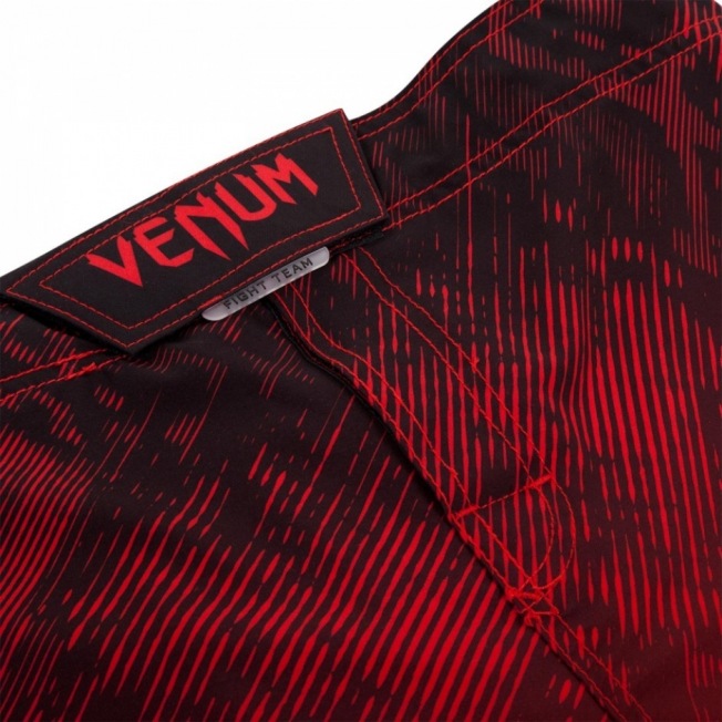 Шорты ММА Venum Fusion - Black/Red | Фото 3