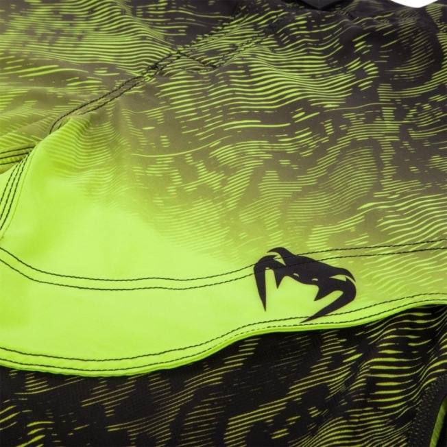 Шорты ММА Venum Fusion - Black/Yellow | Фото 6