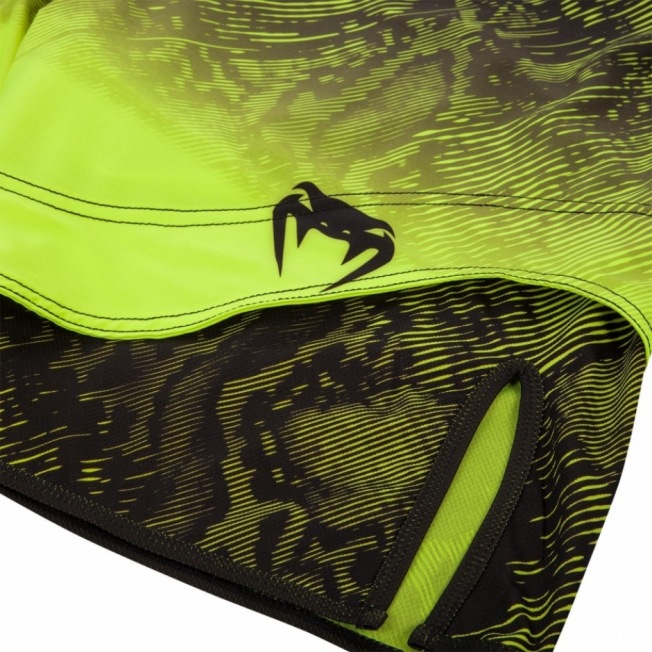 Шорты ММА Venum Fusion - Black/Yellow | Фото 7