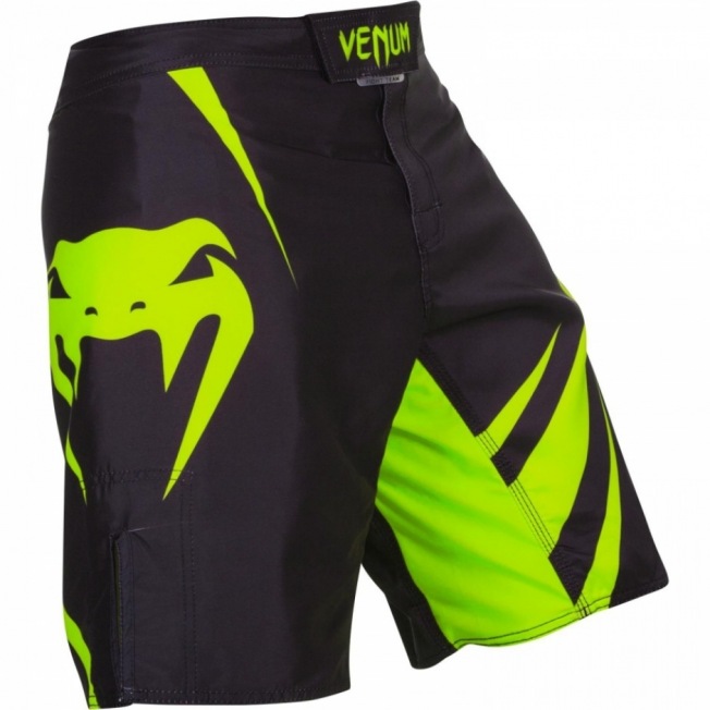 Шорты ММА Venum Challenger - Black/Neo Yellow | Фото 1