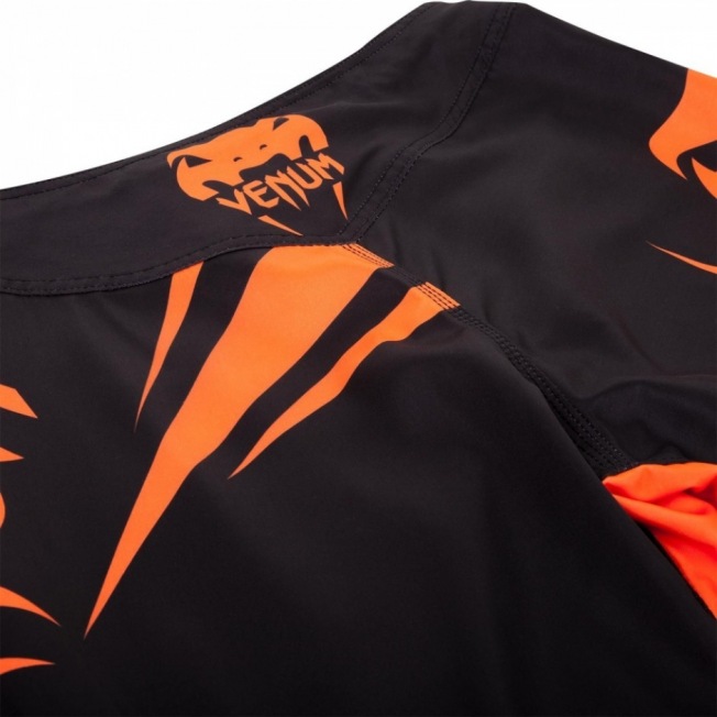 Шорты ММА Venum Challenger - Black/Neo Orange | Фото 7