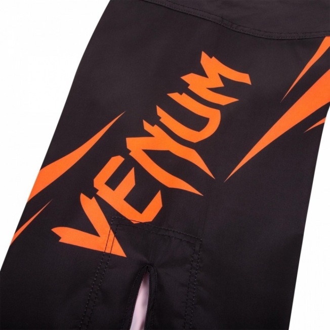 Шорты ММА Venum Challenger - Black/Neo Orange | Фото 8