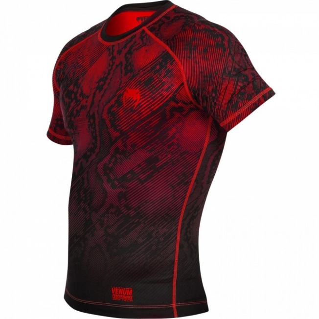 Рашгард Venum Fusion Short Sleeves - Black/Red | Фото 1