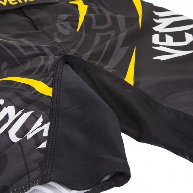 Шорты Venum Lyoto Machida Ryujin - Black/Yellow | Фото 4
